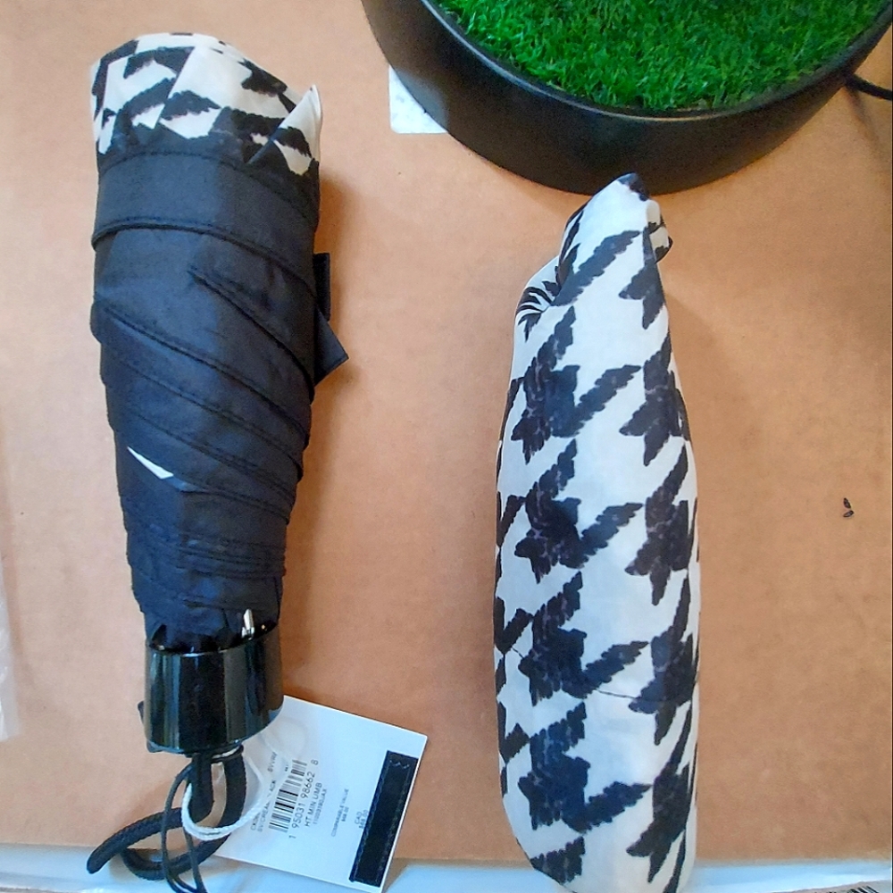 Coach Mini Umbrella In Houndstooth Print  - Picture 3 of 6